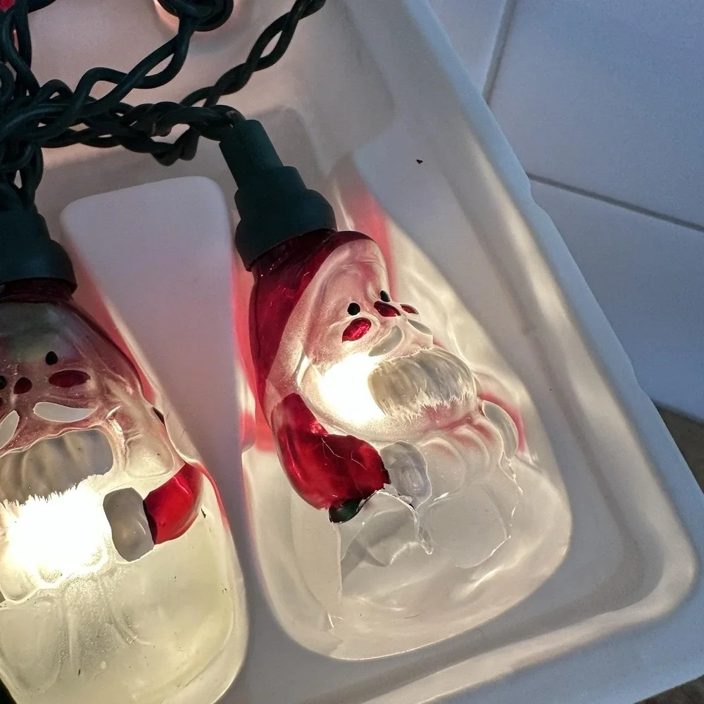 VTG 10 Indoor Christmas‎ Holidays Fancy Lights Santa Blow Mold Set 6.5 Ft READ